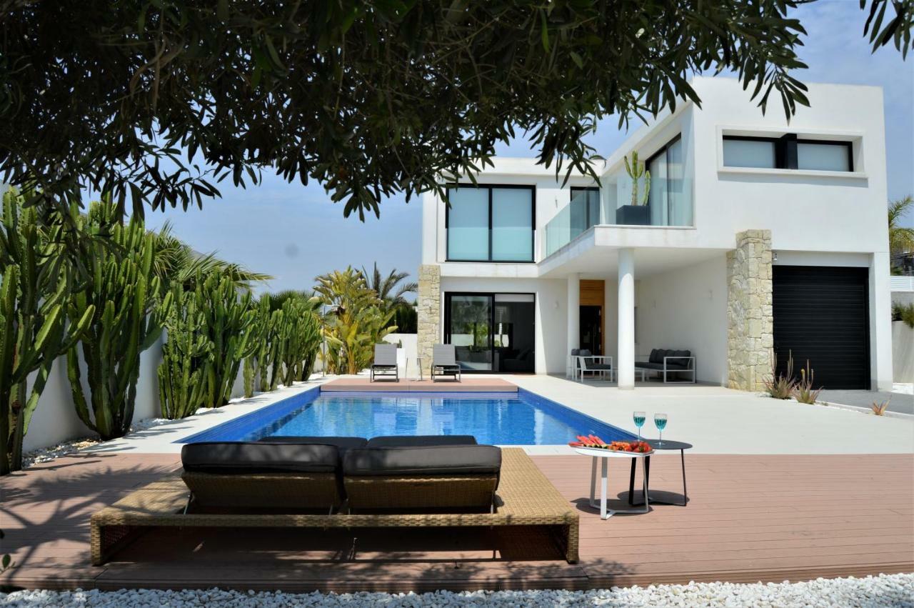 Villa With Private Pool Llobregales Extérieur photo